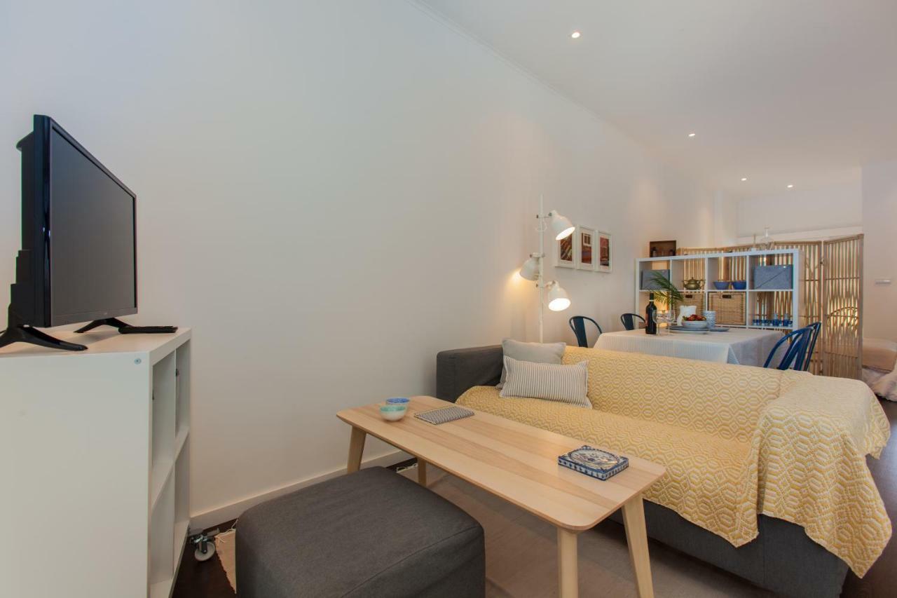 Typical Light Filled Graca Apt W Ac, By Timecooler Lisbon Exterior photo