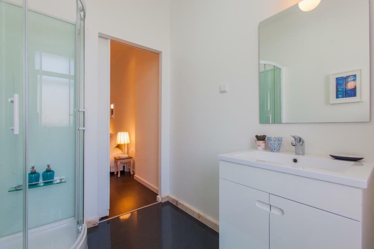 Typical Light Filled Graca Apt W Ac, By Timecooler Lisbon Exterior photo