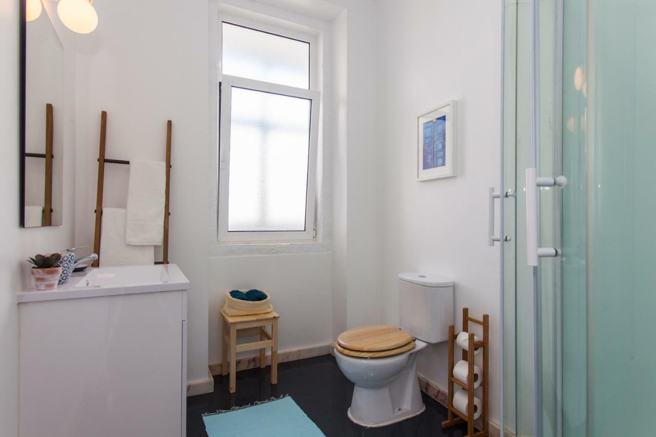 Typical Light Filled Graca Apt W Ac, By Timecooler Lisbon Exterior photo
